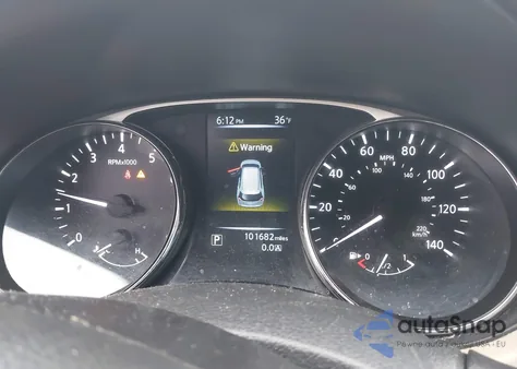 2016 Nissan Rogue Sl z USA, uszkodzony, nr VIN 5N1AT2MV5GC769711